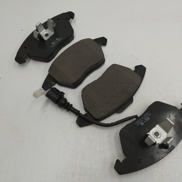 Колодки тормозные передние Sangsin SP-2098 (GDB1550,0986495412)